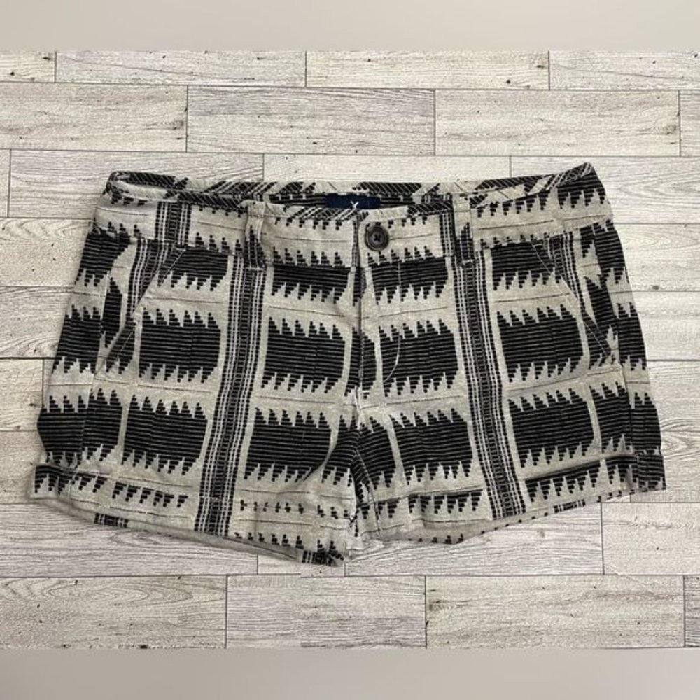 American Eagle MIDI Stretch Shorts Size 4